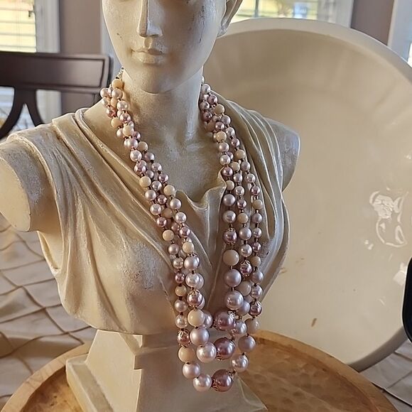 Vintage Jewelry - Vintage Beaded Three Strand Necklace